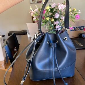 Black Bucket Bag